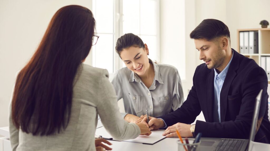 comunicación efectiva agentes inmobiliarios compradores